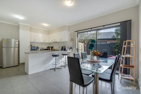 Property photo of 19 Everglade Crescent Roxburgh Park VIC 3064