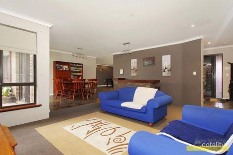 8 Peppermint Cres, Ballajura, WA 6066