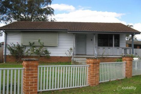 Property photo of 5 Wilga Place Macquarie Fields NSW 2564