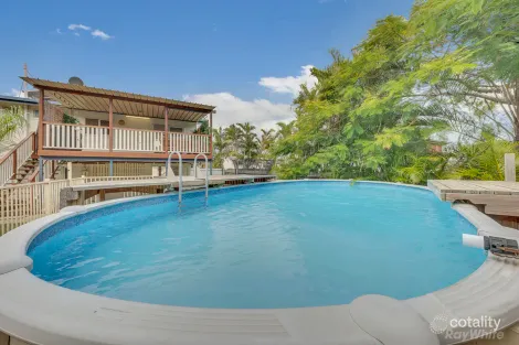 Property photo of 10 Poppel Street Kin Kora QLD 4680