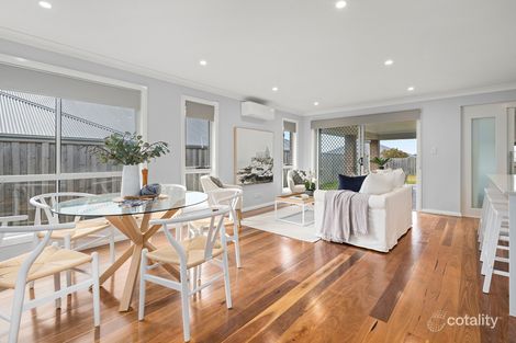 Property photo of 5 Connolly Close Renwick NSW 2575