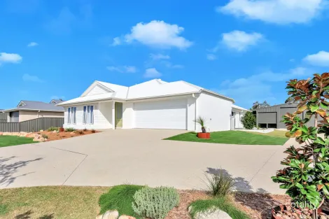 Property photo of 124 Beach Drive Burrum Heads QLD 4659