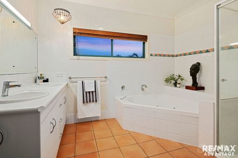 Property photo of 168 Stratton Terrace Manly QLD 4179