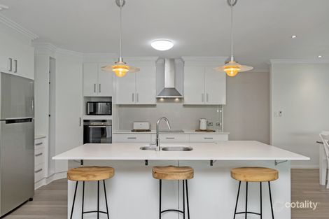 23 Shutehaven Cct, Bushland Beach, QLD 4818