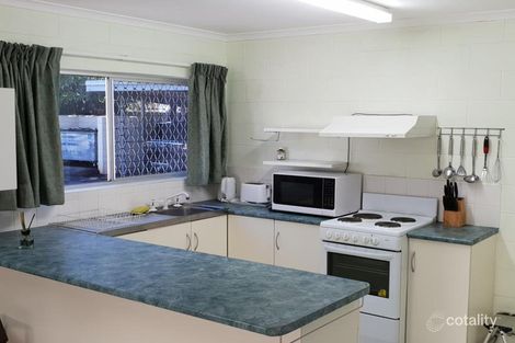 Property photo of 1/122 Aumuller Street Bungalow QLD 4870