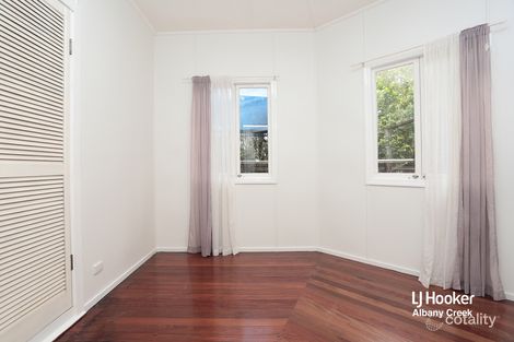 Property photo of 17 Basnett Street Chermside West QLD 4032