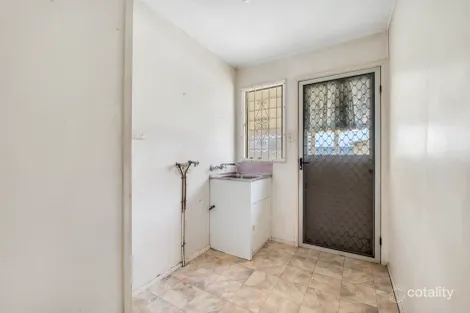 Property photo of 35 Cranbourne Street Chermside West QLD 4032