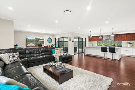 Property photo of 22 Flemmings Crescent Horsley NSW 2530