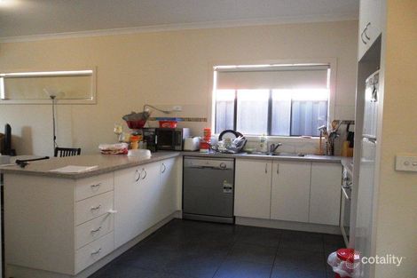 Property photo of 19A Hatchlands Drive Deer Park VIC 3023