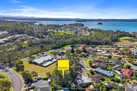 Property photo of 4 Cunningham Close Sunshine Bay NSW 2536