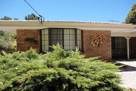 Property photo of 17 Landers Road Lesmurdie WA 6076
