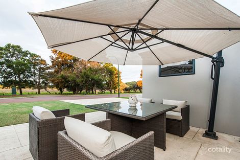 Property photo of 40 Waterview Drive Woodvale WA 6026