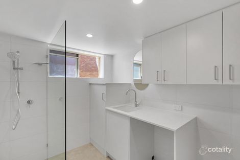 Property photo of 1/98 Pembroke Road Coorparoo QLD 4151