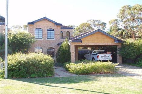 11 Zamia St, Mount Claremont, WA 6010