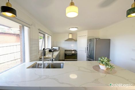 Property photo of 7 Olinda Place Frankston VIC 3199