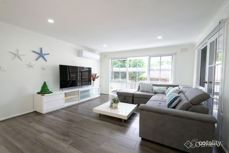 Property photo of 7 Olinda Place Frankston VIC 3199