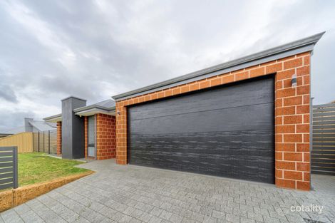 Property photo of 17 Hayward Crest Yakamia WA 6330