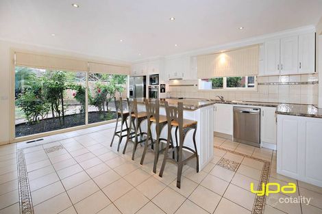 Property photo of 52 Rutherglen Way Taylors Lakes VIC 3038