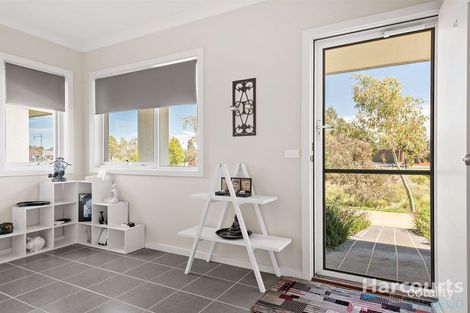 Property photo of 37 Chanticleer Drive Mernda VIC 3754