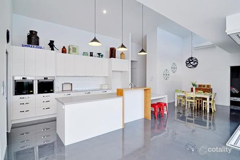 Property photo of 10 Bellbird Circuit New Auckland QLD 4680
