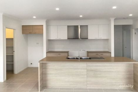 Property photo of 8 Oasis Avenue Mickleham VIC 3064