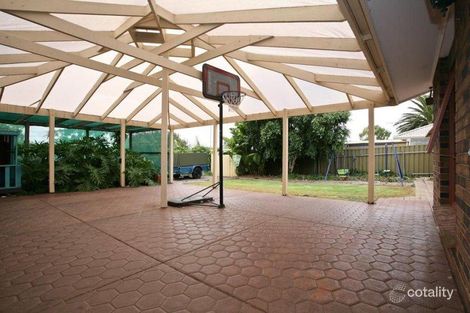 5 Gooronga Dr, Craigmore, SA 5114