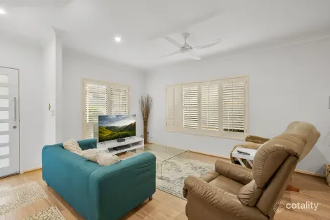 Property photo of 10 Greenbank Circuit Carrara QLD 4211