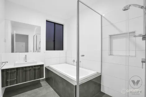 Property photo of 16 Benambra Street Tarneit VIC 3029