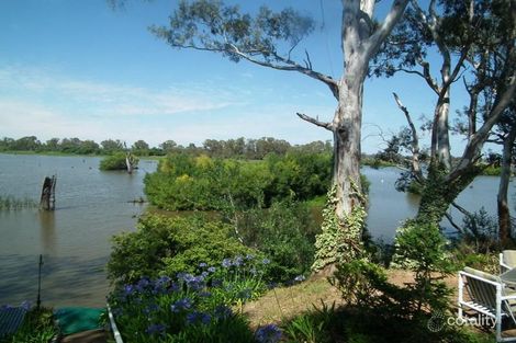 42 Mcleod St, Kirwans Bridge, VIC 3608