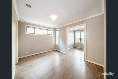 Property photo of 8 Panama Road Cranbourne West VIC 3977