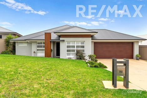 Property photo of 22 Pooginook Place Bourkelands NSW 2650