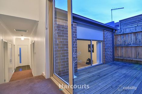 Property photo of 13 McClenaghan Place Pakenham VIC 3810