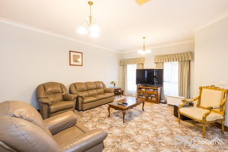 Property photo of 13 Kurrajong Street Red Cliffs VIC 3496