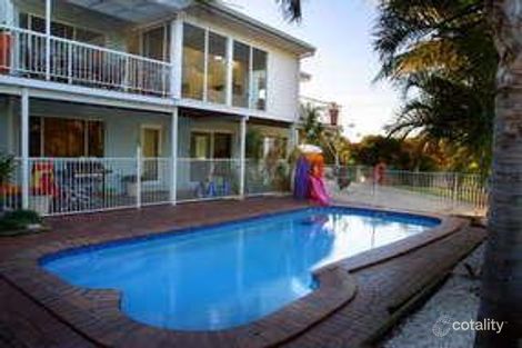 136a Oceanic Dr, Warana, QLD 4575