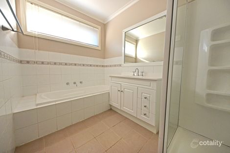 Property photo of 101 King Arthur Drive Glen Waverley VIC 3150