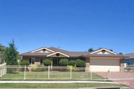 34 Greenway Dr, West Hoxton, NSW 2171