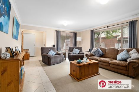 8 Haughton Ct, Wattle Grove, NSW 2173