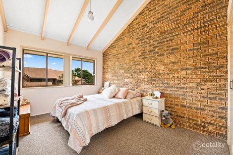 Property photo of 2/367-369 Margaret Street Newtown QLD 4350