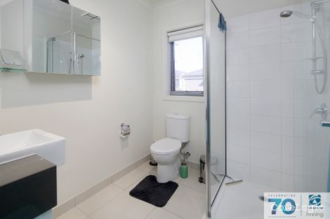 Property photo of 22 Woodright Circuit Cranbourne VIC 3977