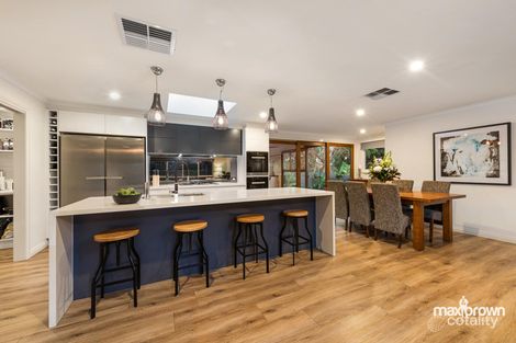 Property photo of 17 Melton Grove Croydon VIC 3136