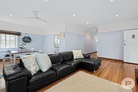 Property photo of 52 Broadwater Road Mount Gravatt East QLD 4122