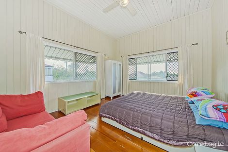 Property photo of 88 Drayton Terrace Wynnum QLD 4178