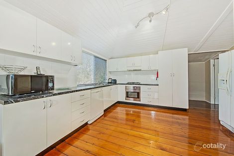 Property photo of 88 Drayton Terrace Wynnum QLD 4178