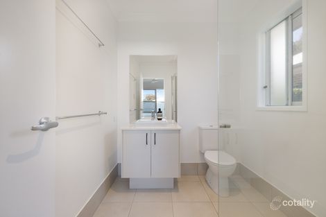 Property photo of 19 Edgewater Avenue Rothwell QLD 4022