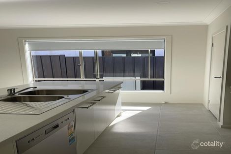 Property photo of 43 Riversdale Boulevard Weir Views VIC 3338