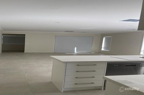 Property photo of 43 Riversdale Boulevard Weir Views VIC 3338