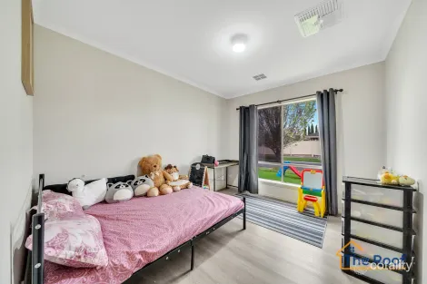 Property photo of 2 Cityview Crescent Tarneit VIC 3029
