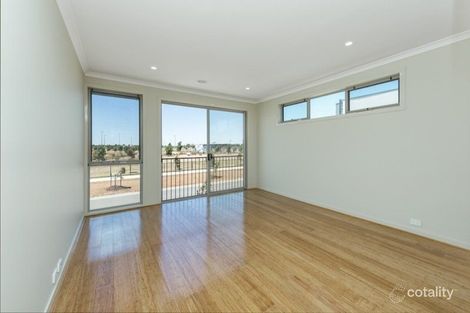 Property photo of 34 Cascade Terrace Craigieburn VIC 3064