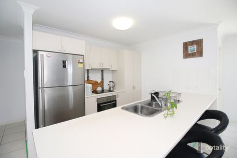 77 Shoalmarra Dr, Mount Low, QLD 4818