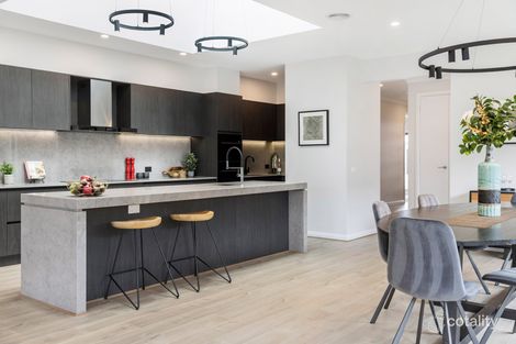 Property photo of 14 Putter Road Cranbourne VIC 3977